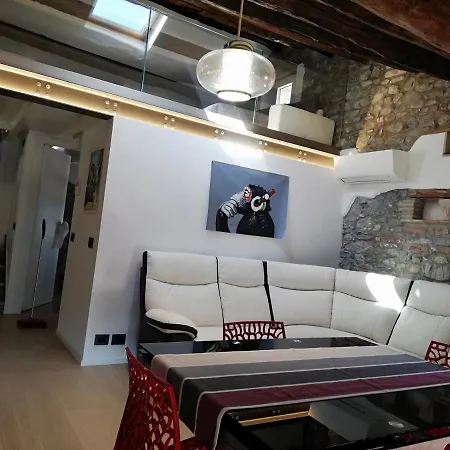 Loft In Piazza Con Soppalco Cividale Del Friuli