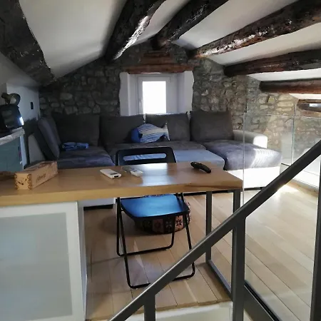Loft In Piazza Con Soppalco *