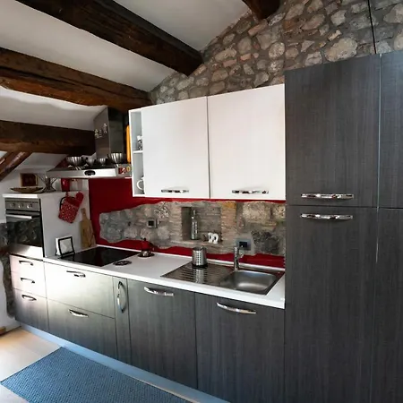 Loft In Piazza Con Soppalco *