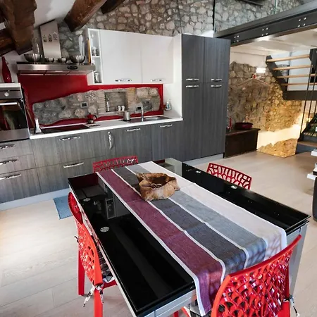 شقة Loft In Piazza Con Soppalco Cividale del Friuli