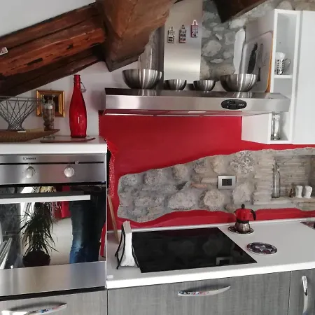 Loft In Piazza Con Soppalco Apartment