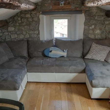 Loft In Piazza Con Soppalco شقة