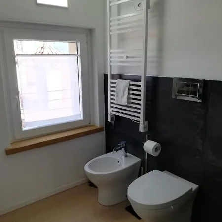 Apartment Loft In Piazza Con Soppalco