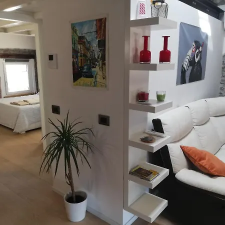 Loft In Piazza Con Soppalco *