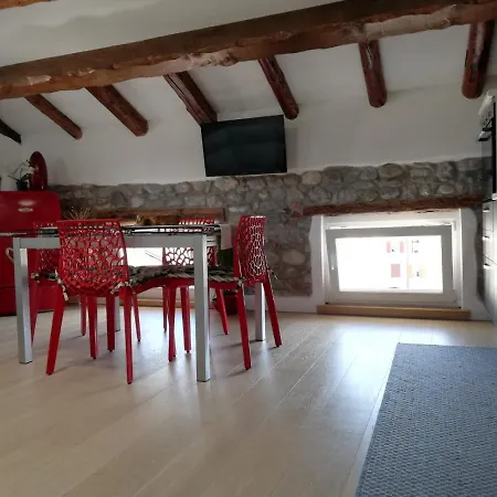 Loft In Piazza Con Soppalco * Cividale Del Friuli
