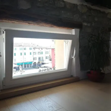 Loft In Piazza Con Soppalco شقة
