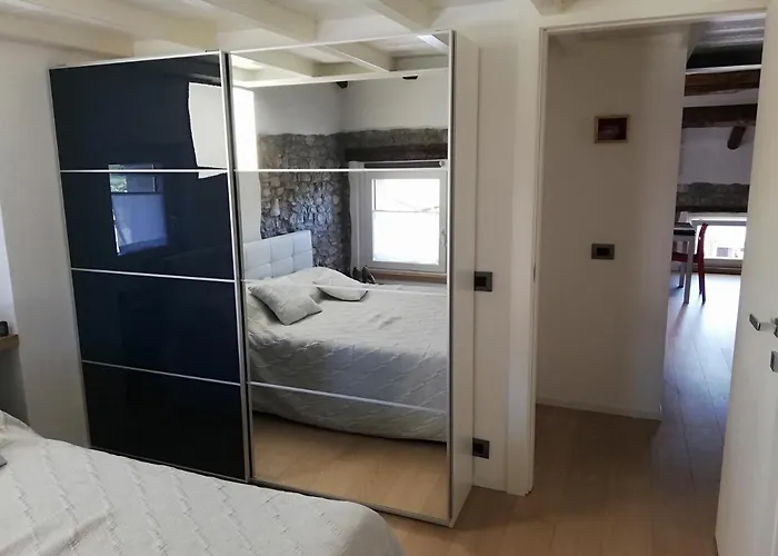 Loft In Piazza Con Soppalco