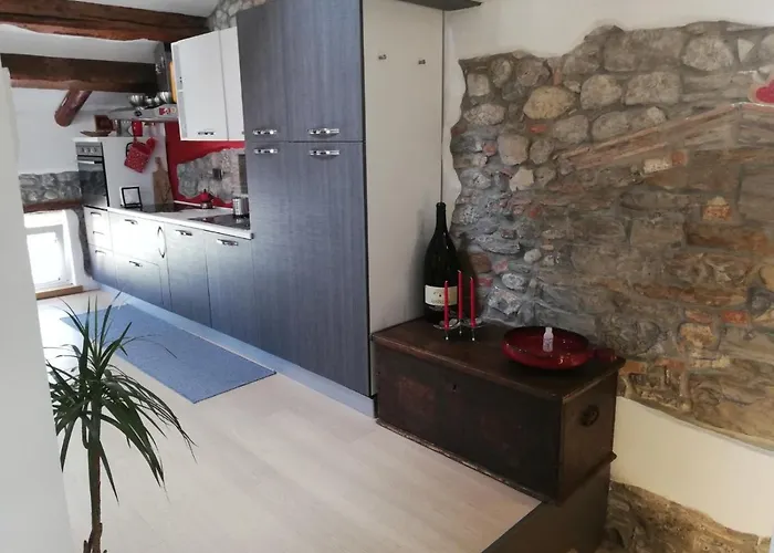 Loft In Piazza Con Soppalco