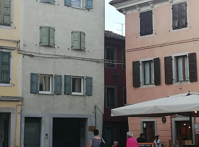 Loft In Piazza Con Soppalco Apartman *